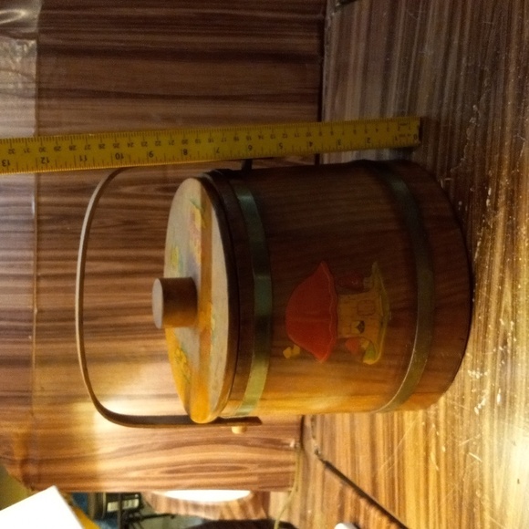 Vintage 1970s mushroom 🍄 wooden bucket lid cookie lunch storage - Picture 6 of 6